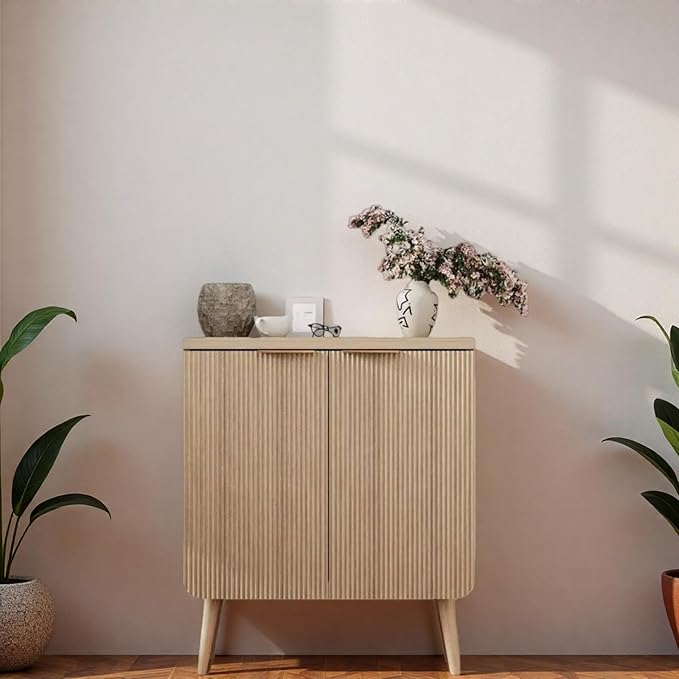 23.6" Modern Fluted Sideboard Cabinet with 2 Doors, Wood Storage Credenza with Shelves, Multi-Purpose Buffet Cabinet for Entryway, Dining & Living Room, Natural Wood
