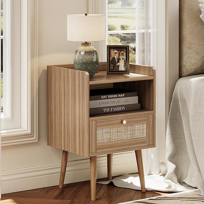 MECHYIN Night Stand Set 2, Nightstands Set of 2 with Charging Station, Rattan Side Tables with Solid Wood Legs, Boho Bedside End Table for Apartment Bedroom Dorm Small Space - Brown