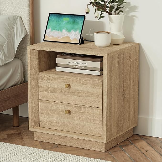FORTUNETEC Nightstand Set of 2 with Charging Station, Mid Century Modern Nightstand with Wood Grain Texture, Boho End Table with Drawers Storage, Bedside Table for Bedroom Living Room, White Oak