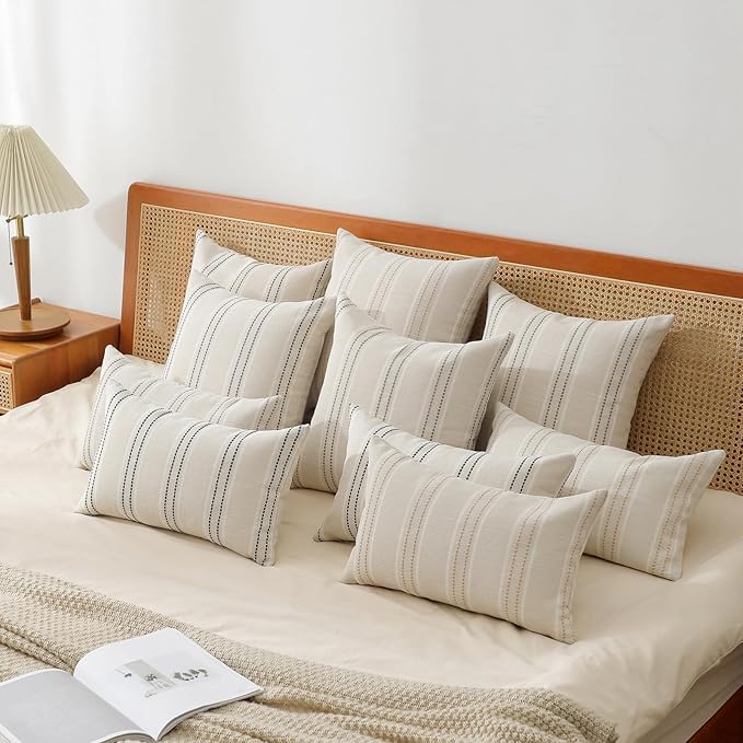 Hckot Decorative Navy Pillow Covers 18x18 Striped Throw Pillows Textured Linen Pillow Covers Farmhouse Decor Cushion Covers for Couch Bed Living Room, Navy