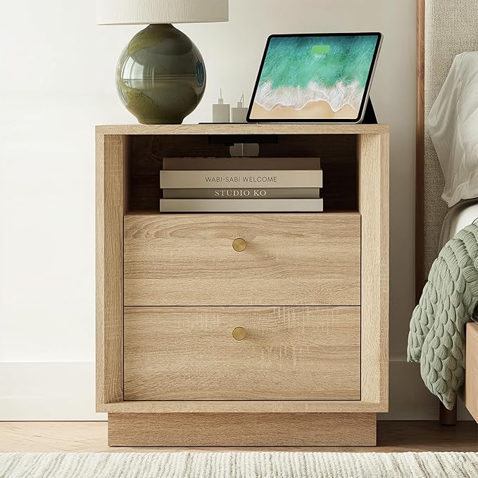 FORTUNETEC Nightstand with Charging Station, Mid Century Modern Nightstand with Wood Grain Texture, Boho End Table with Drawers Storage, Bedside Table for Bedroom Living Room Office, White Oak