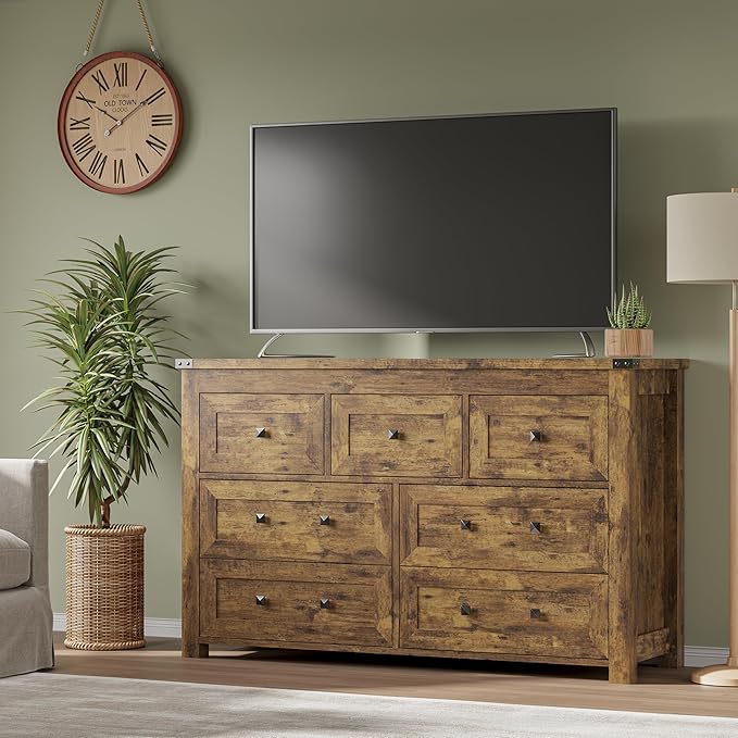 BORNOON 7-Drawer Dresser, Modern Wooden Storage Chest of Drawers, Dresser TV Stand, Wood Drawer Organizer with Metal Handles for Bedroom, Living Room, Hallway