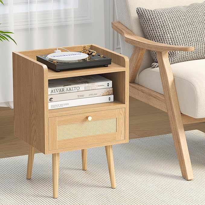 MECHYIN Night Stand Set 2, Nightstands Set of 2 with Charging Station, Rattan Side Tables with Solid Wood Legs, Boho Bedside End Table for Apartment Bedroom Dorm Small Space - Natural